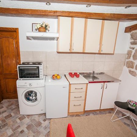 Apartment Alexandra Kotor Buitenkant foto