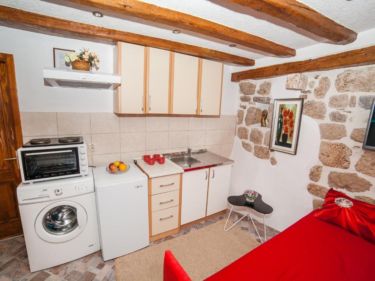 Apartment Alexandra Kotor Buitenkant foto