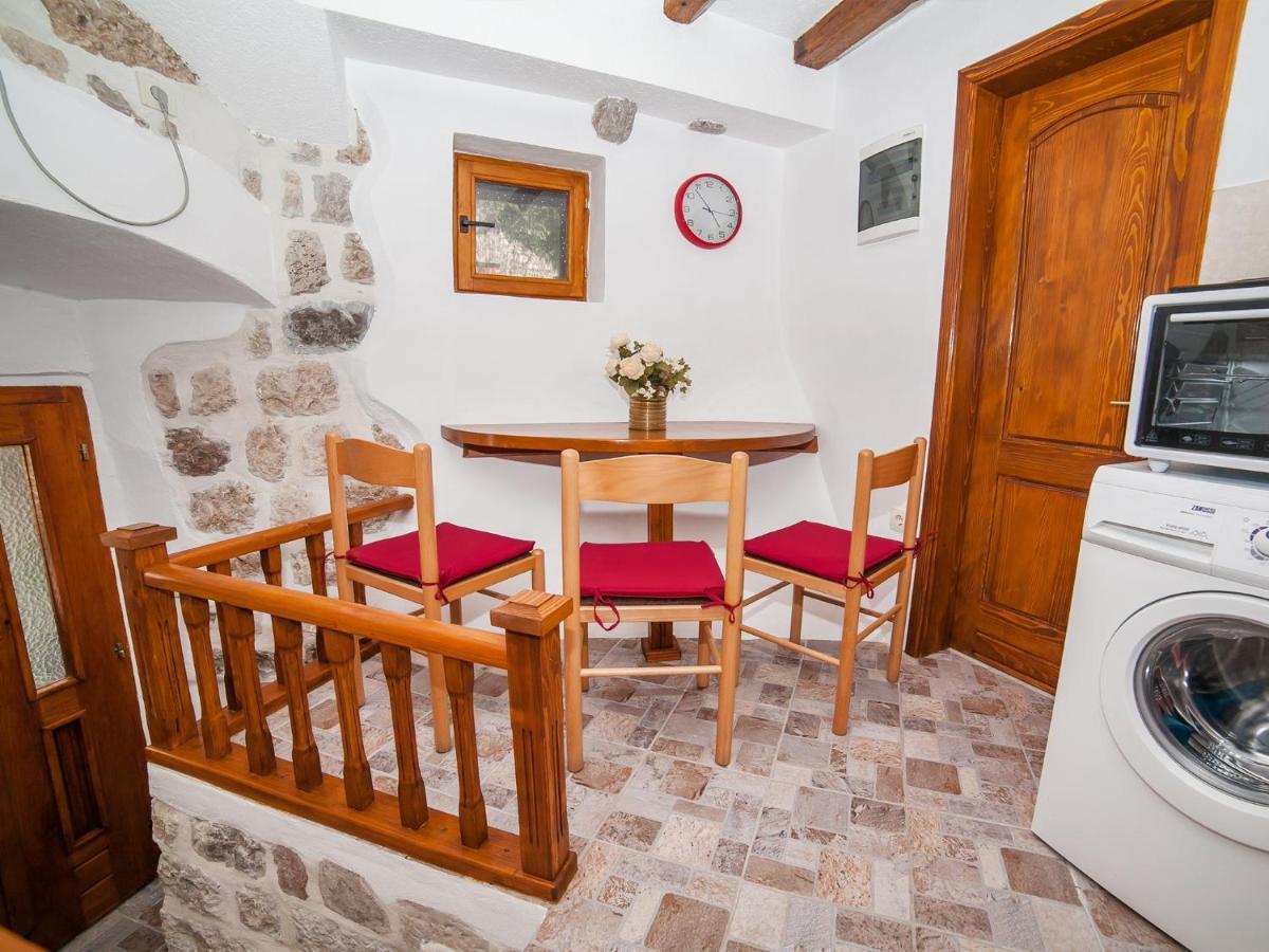 Apartment Alexandra Kotor Buitenkant foto