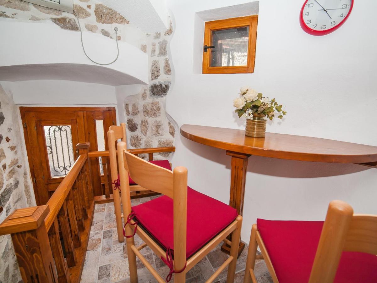 Apartment Alexandra Kotor Buitenkant foto